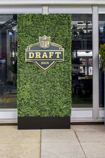 NFL_DRAFT_CORP_142783-3_JM&KI_SS07